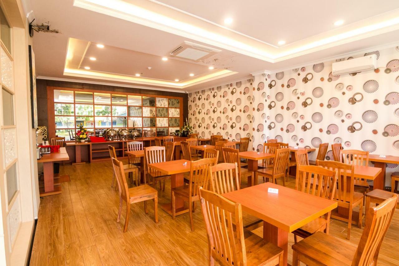 Blitz Hotel Batam Centre Kültér fotó